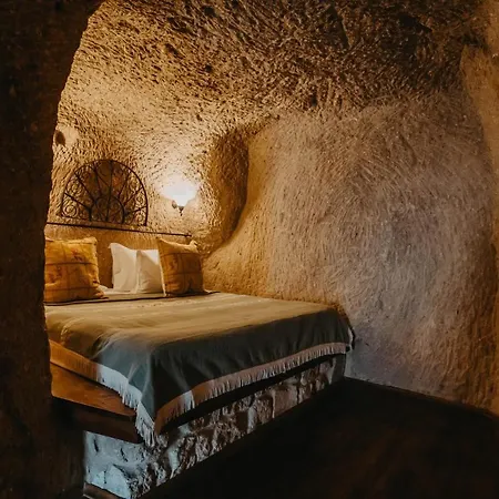 Melekler Evi Cave Ürgüp