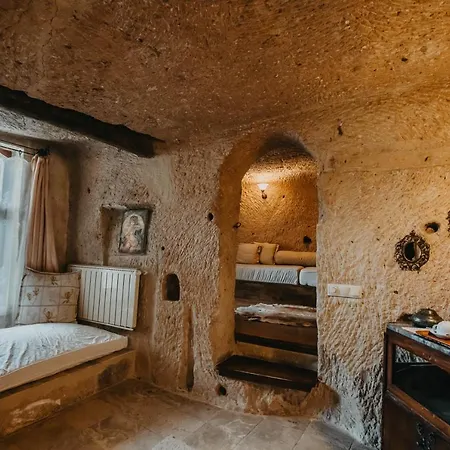 Melekler Evi Cave Ürgüp