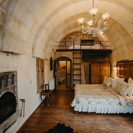 Melekler Evi Cave Hotel