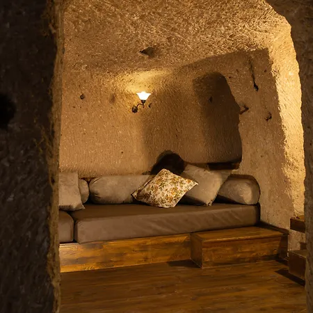 Melekler Evi Cave Hotel
