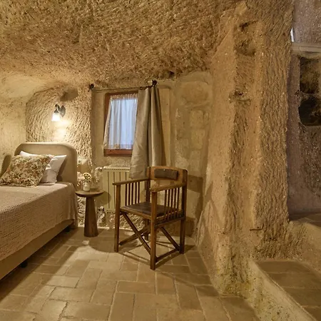 Melekler Evi Cave Hotel
