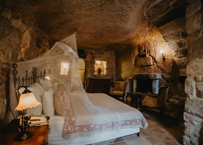 Melekler Evi Cave Hotel